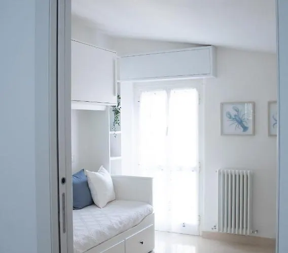 Sestri Chic - A Due Passi Dal Mare Apartment *