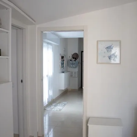Sestri Chic ~ A Due Passi Dal Mare Apartment *