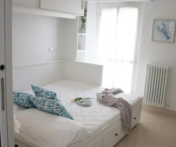 Sestri Chic - A Due Passi Dal Mare Appartement *